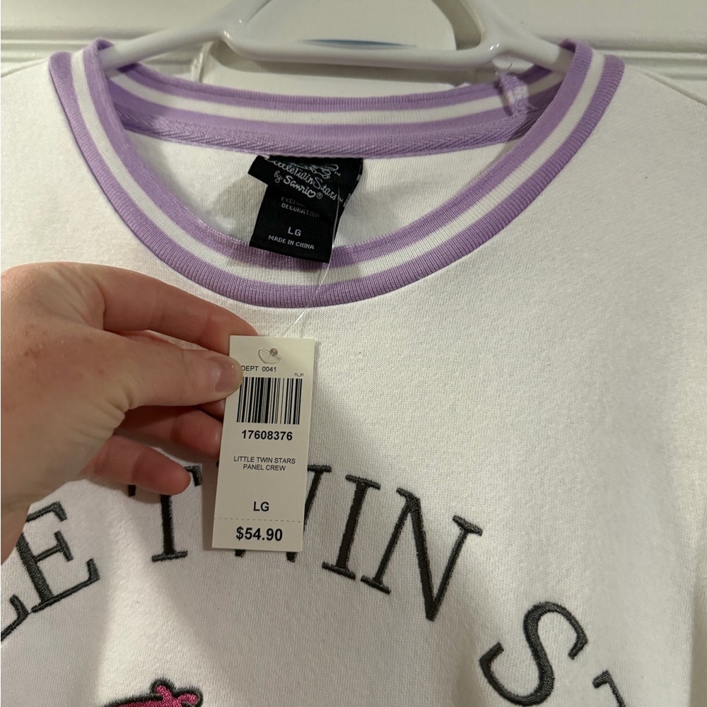 Little Twin Stars Colorblock Sweatshirt - White & Lavender (From BoxLunch) L NWT - Picture 3 of 4